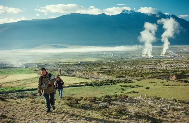Camera assistant Gary Liu with sound recordist Sunny Yang at the Yangbajing Geothermal Field, Tibet.